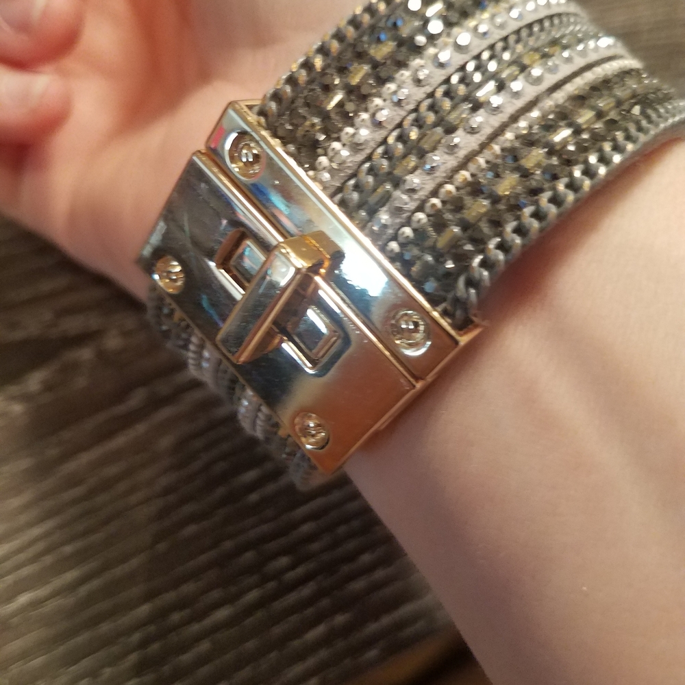 Gray cuff from Express - Picture 2 of 2